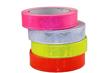 廣告級(jí)反光膜和晶彩格反光膜哪個(gè)好？蘇州曼彩交通為您解答[蘇州曼彩]